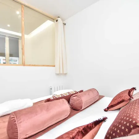 Amazing - Le Marais Paris